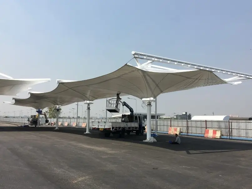 Kanopi Membran Parkiran Mobil dan Motor