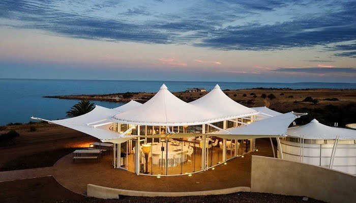 Desain Kanopi Membran Cafe modern di area Banten